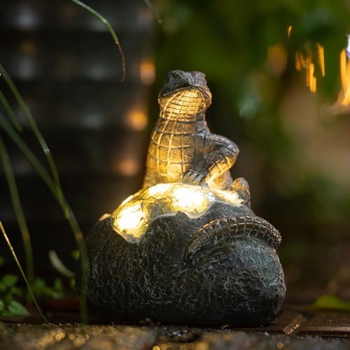 Rezpuao Solar Garden Outdoor Statues Lizard with LED Lights - Lawn Decor Lizard Statue for Patio, Balcony, Yard Ornament - Unique Housewarming Gifts by Rezpuao