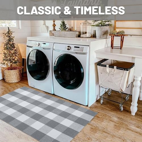 IOHOUZE 27.5x43 Buffalo Plaid Rug, Washable Outdoor Door Mat, Grey White - Image 4