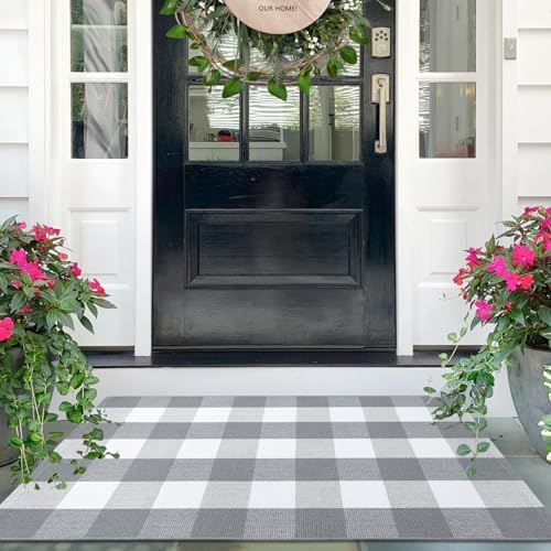 IOHOUZE 27.5x43 Buffalo Plaid Rug, Washable Outdoor Door Mat, Grey White by iOhouze